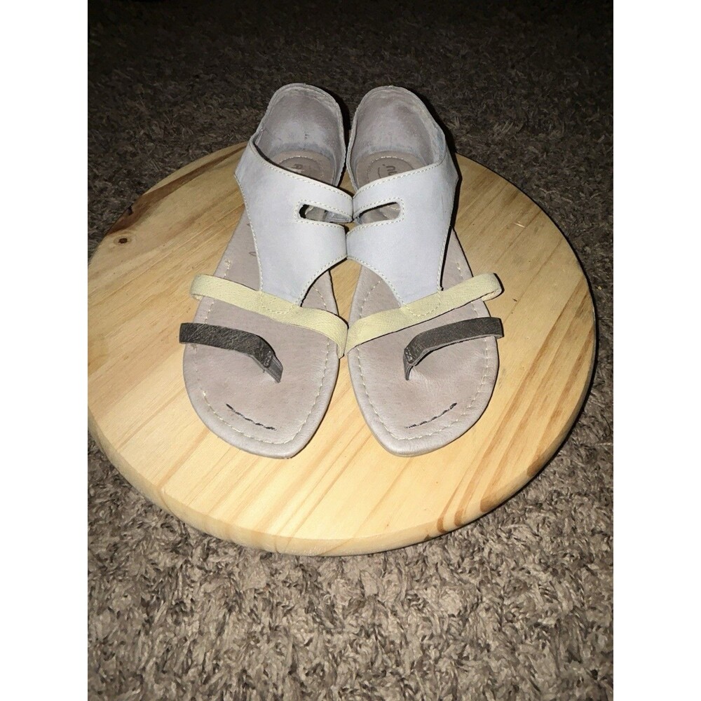 Ahnu Sandals Womens Size 8.5 Gray Yellow Leather Toe Loop Slingback EU 39.5